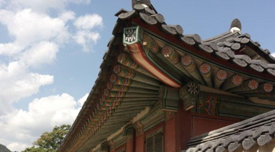 “Local Legends: Iconic Landmarks That Define South Korea”